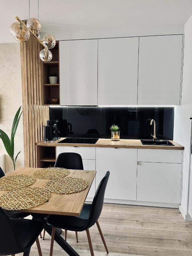 Nowoczesny Apartament Z Garazem Morelova Gdańsk Extérieur photo